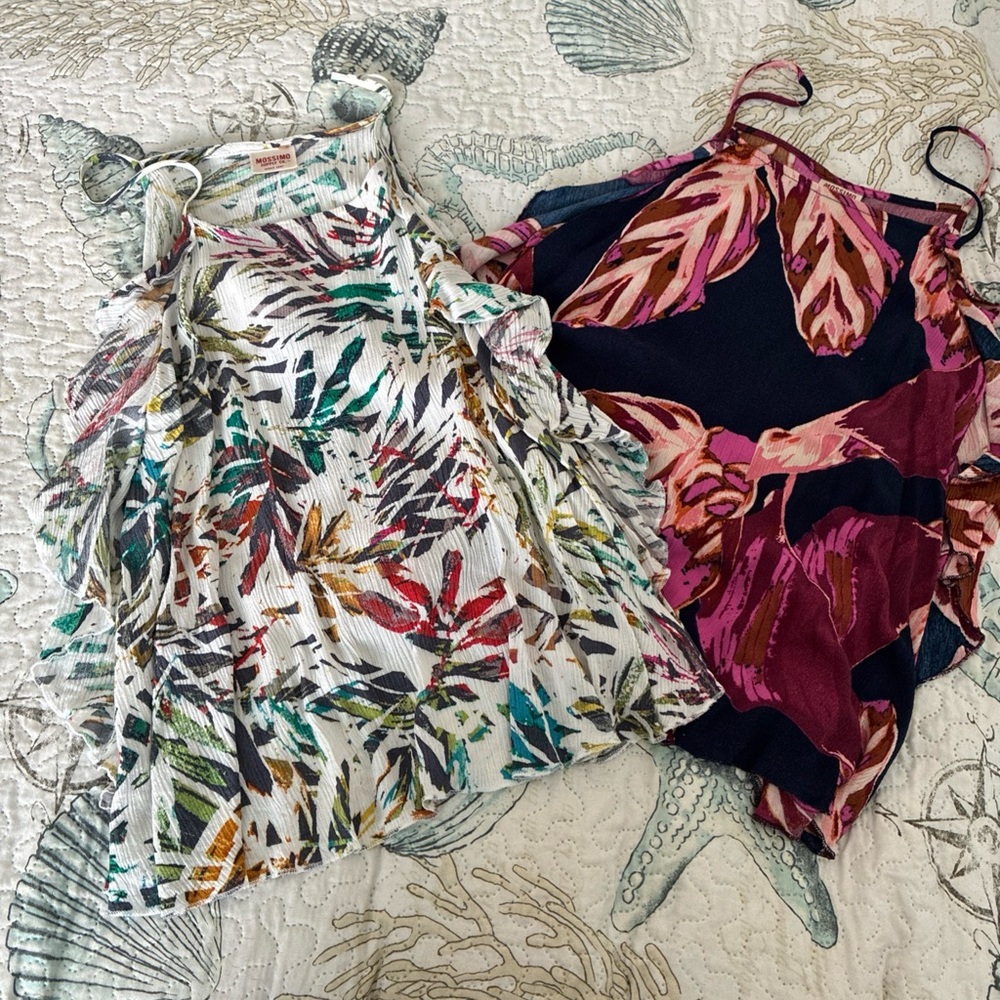Lot of 2 beautiful Mossimo halter tops. One size